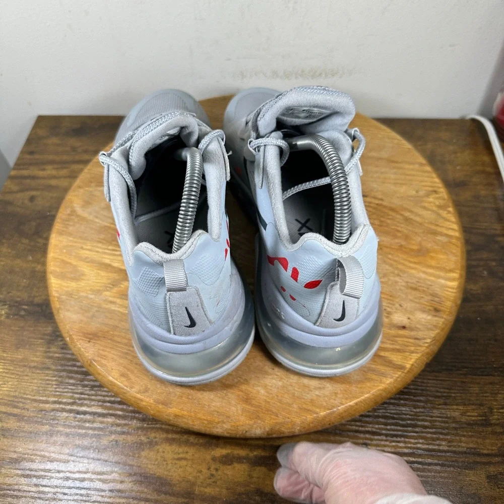 Nike Air Max 270 React Mens 8 Wolf Grey University Red CT2203-002 Just Do It